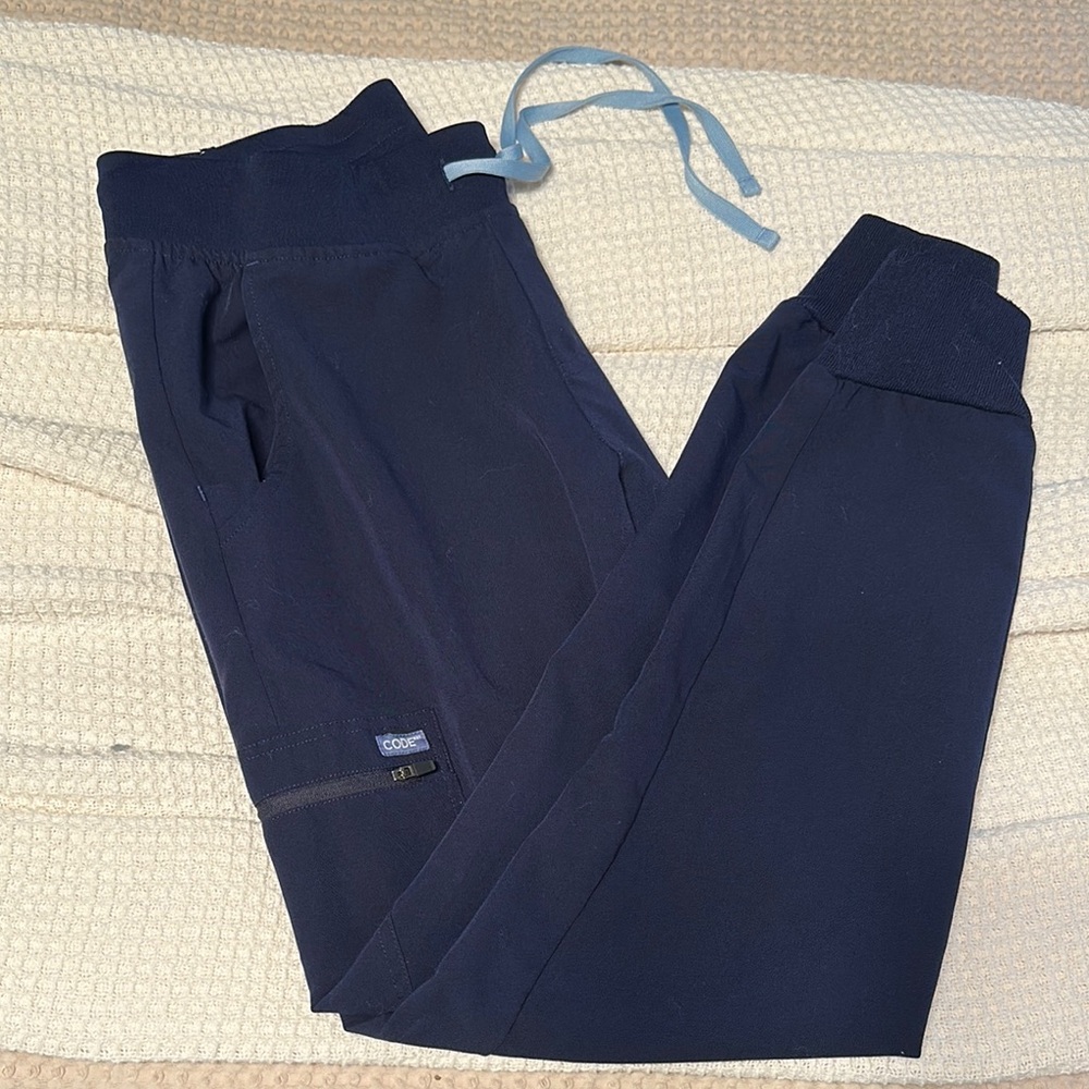 Women's Navy Jogger scrubs